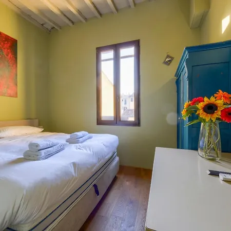 Santa Reparata's Apartman
