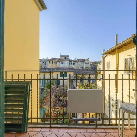 Santa Reparata's Apartman *